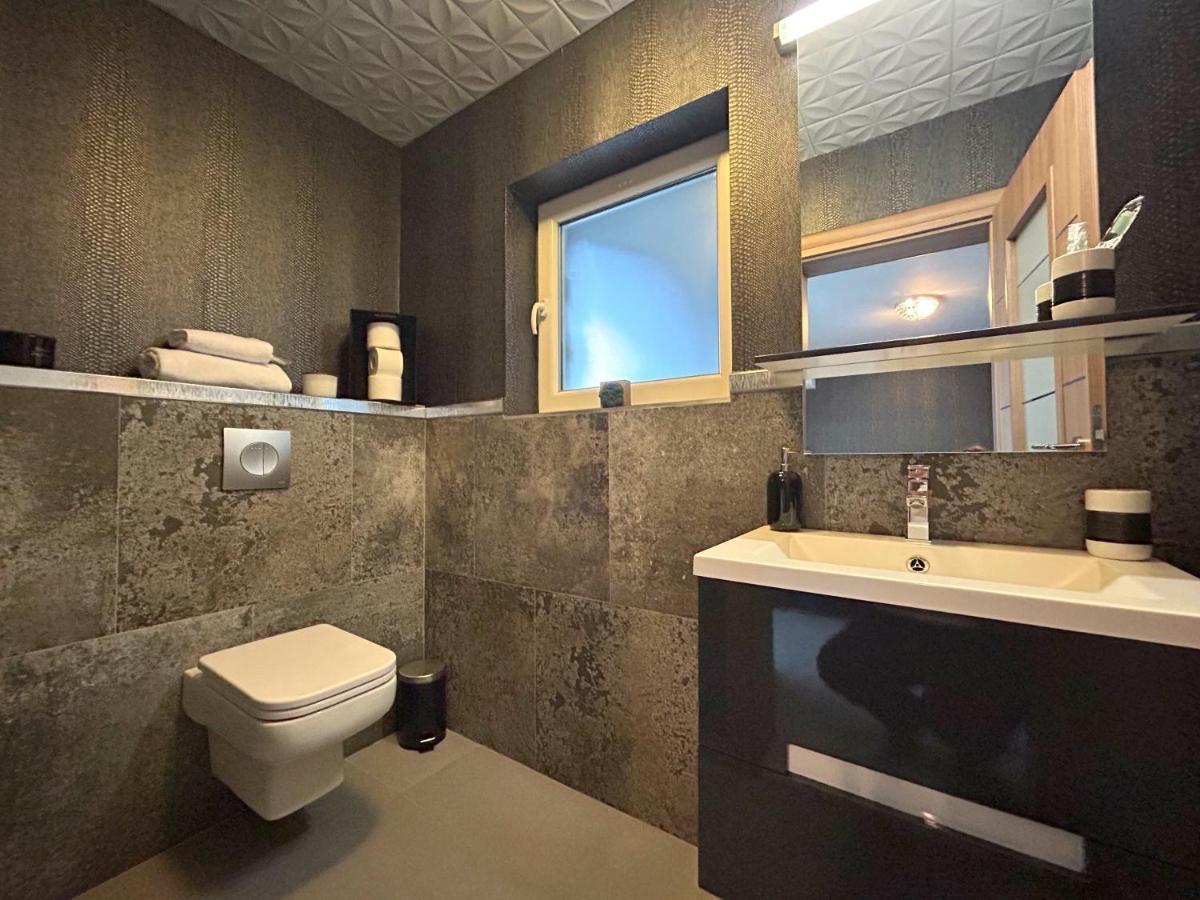 Thea Apartment Тимишоара Екстериор снимка