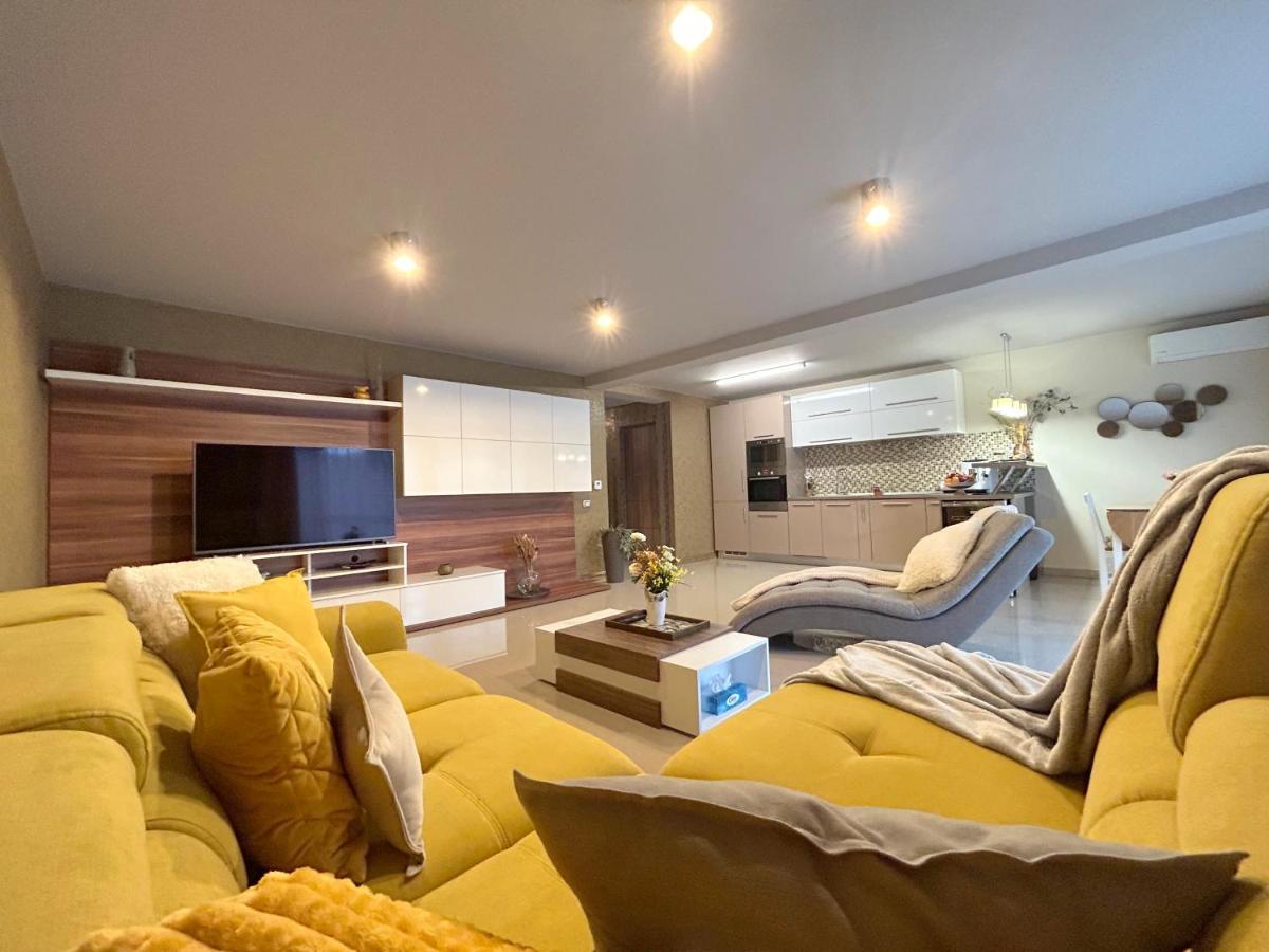 Thea Apartment Тимишоара Екстериор снимка